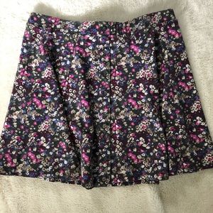 American Eagle floral button down skirt